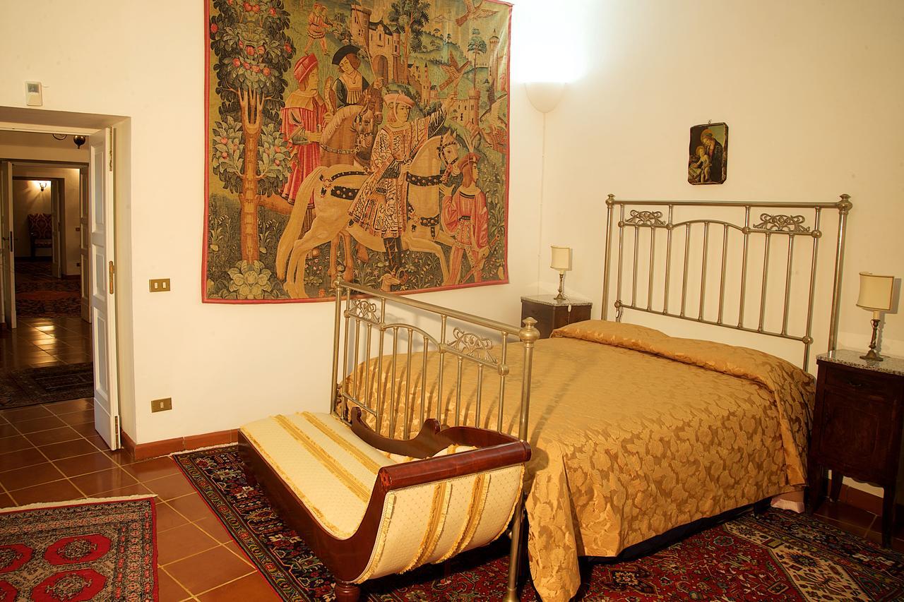 Palazzo Pulieri * Altino (Abruzzo)
