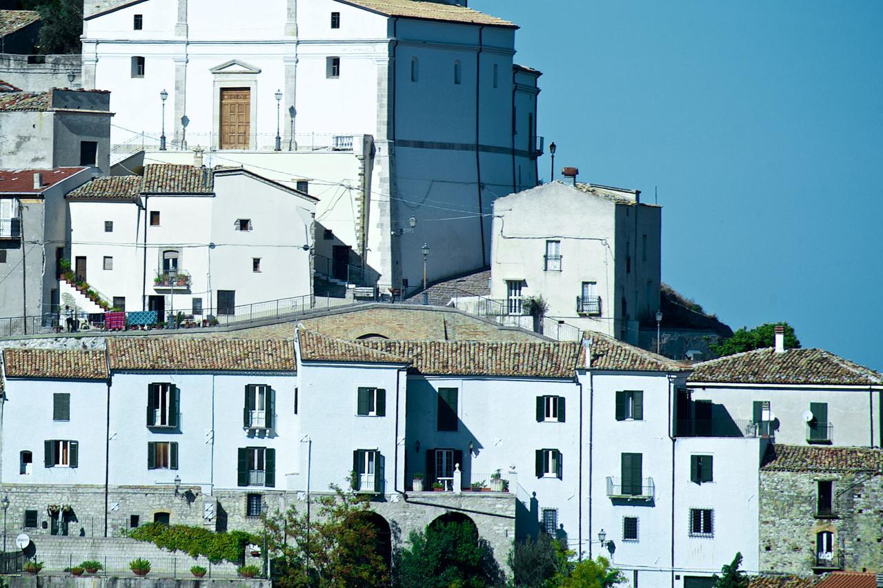 Palazzo Pulieri * Altino (Abruzzo)